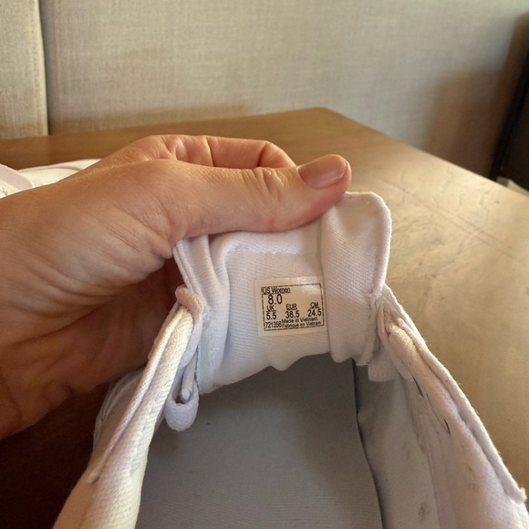 Vans Classic White Lace-Up Sneakers - Picture 7 of 7